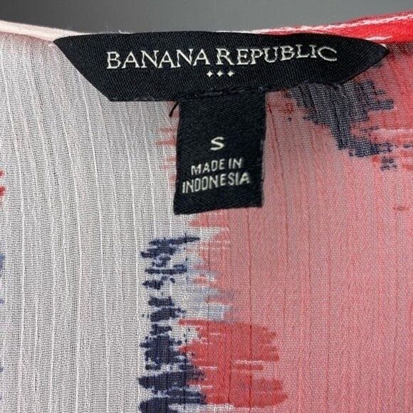 Banana Republic Top Women's S Pink Blue Pattern Sheer Asymmetrical Hem Tie Neck - Picture 10 of 10